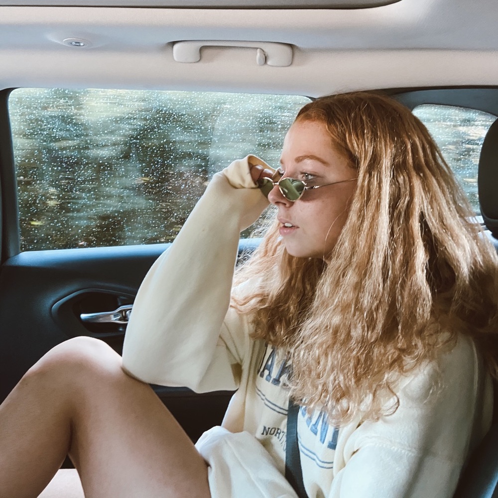 Meet your Posher, Lucy